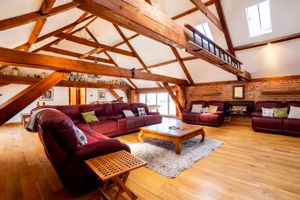 Lounge- click for photo gallery